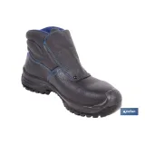 Bota de Piel | Color Negro | Cierre de Velcro | Seguridad S3 | Modelo Urian | Puntera de Carbono Light